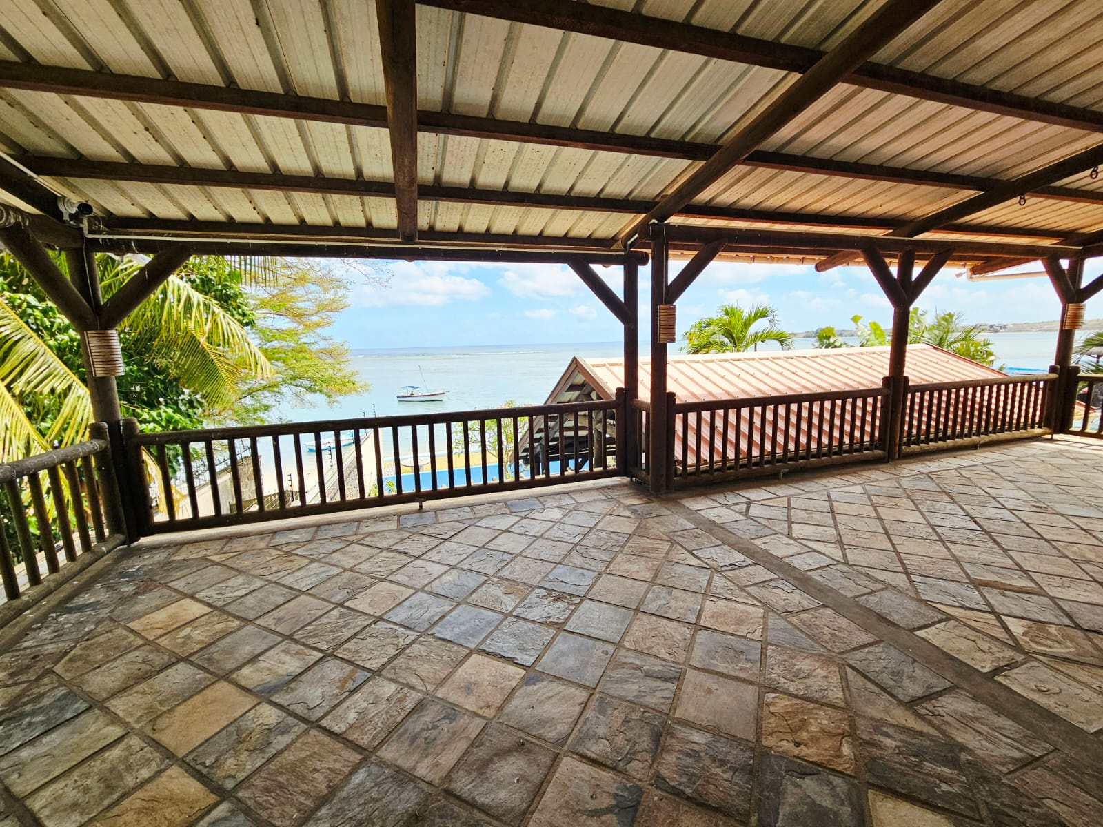 Image_, Maison, Tombeau Bay, ref :2510046JRLL
