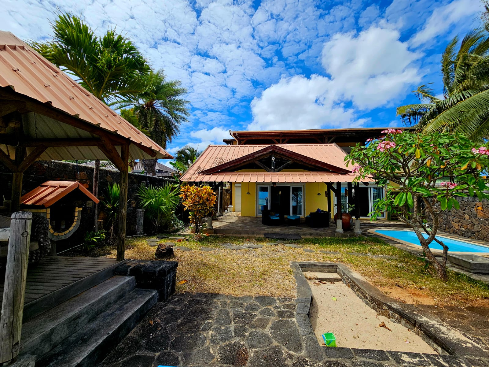 Image_, Maison, Tombeau Bay, ref :2510046JRLL