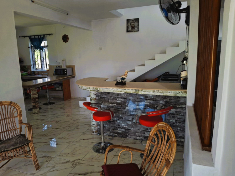 biens/1/5f1b64dcc20b5ab11cadddc97b9278eb/photo_d3f65e1287b4f10ea9c393b120ebe561.jpg