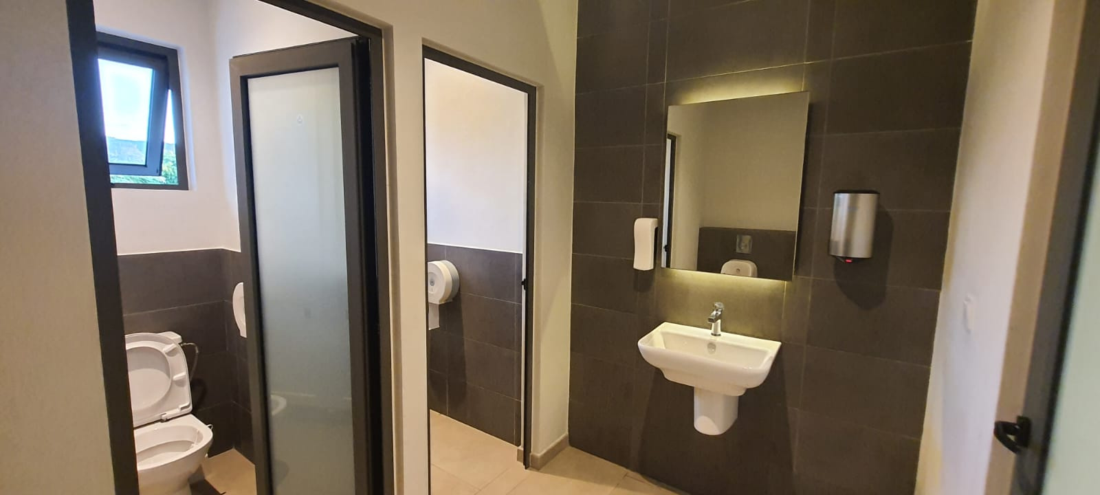Image_, Local commercial, Calebasses, ref :2506051ASV